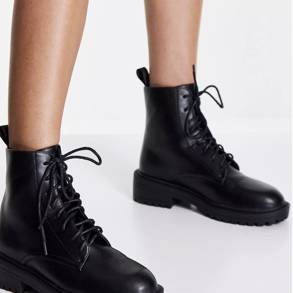 Size 7.5 RAID Micah Lace Up Ankle Boots - Picture 2 of 4